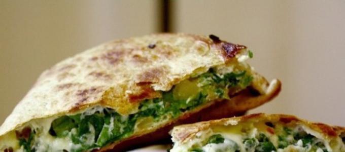 Тортилья с сыром – аппетитная лепёшка с начинкой!