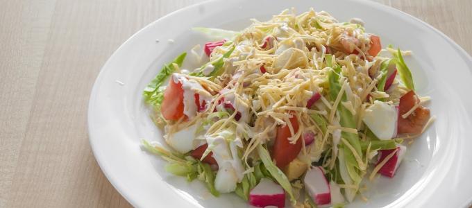 Вкусный салат из крабовых палочек без кукурузы: рецепты с фото Салат с крабами без кукурузы